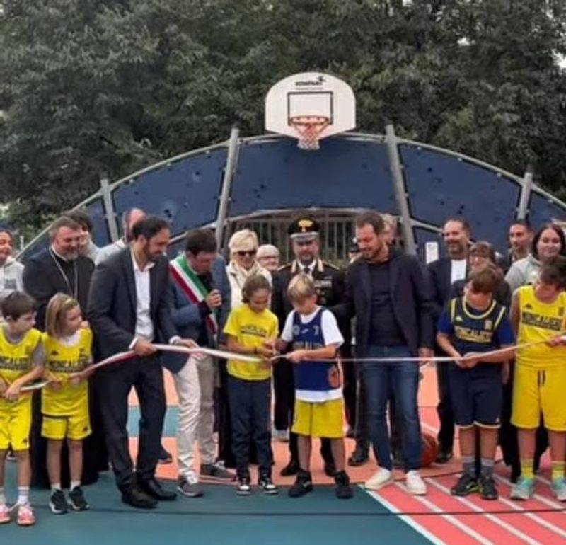 MONCALIERI - Inaugurato il nuovo campo da basket ai giardini Battistini di Borgo San Pietro - FOTO