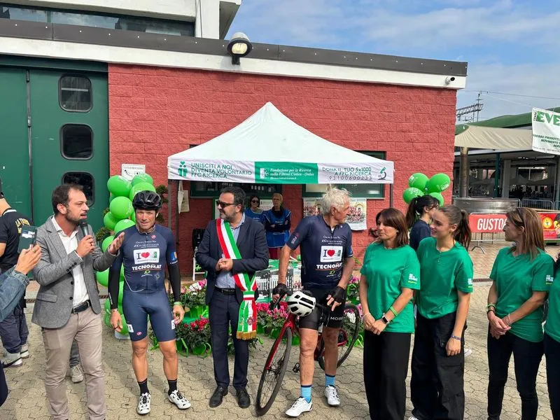 MONCALIERI - Un successo la Charity Bike Tour, tutti in bici per aiutare la ricerca sulla fibrosi cristica - FOTO