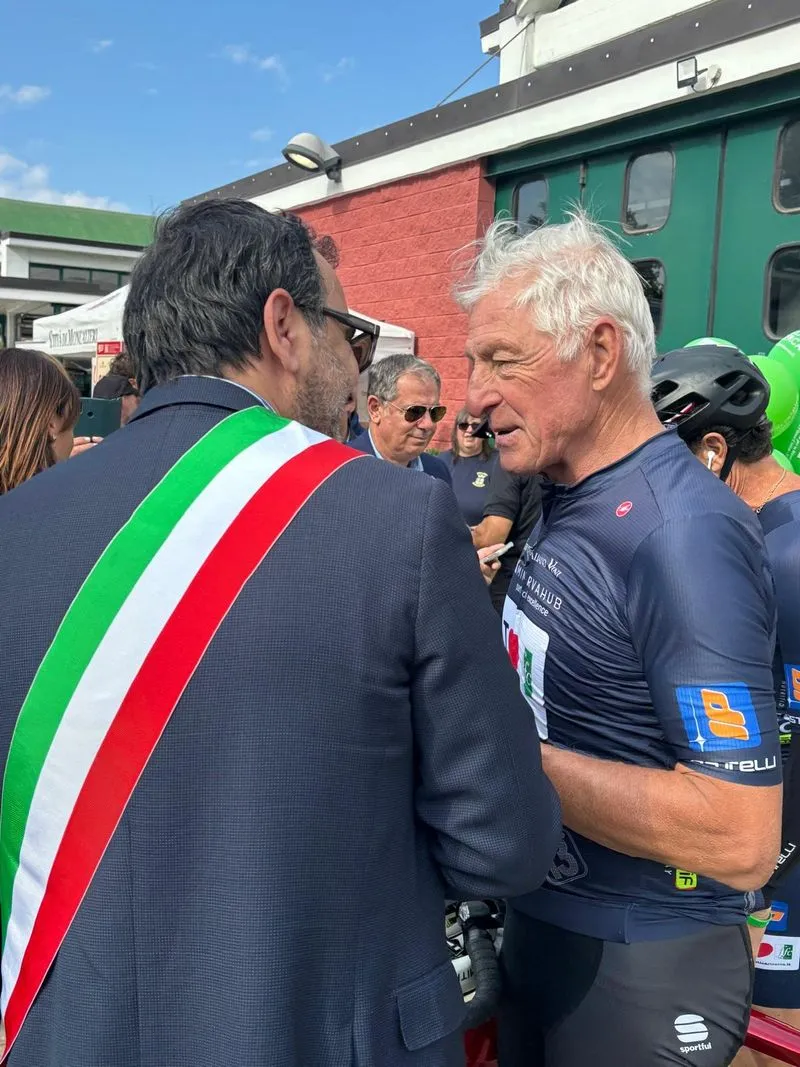 MONCALIERI - Un successo la Charity Bike Tour, tutti in bici per aiutare la ricerca sulla fibrosi cristica - FOTO
