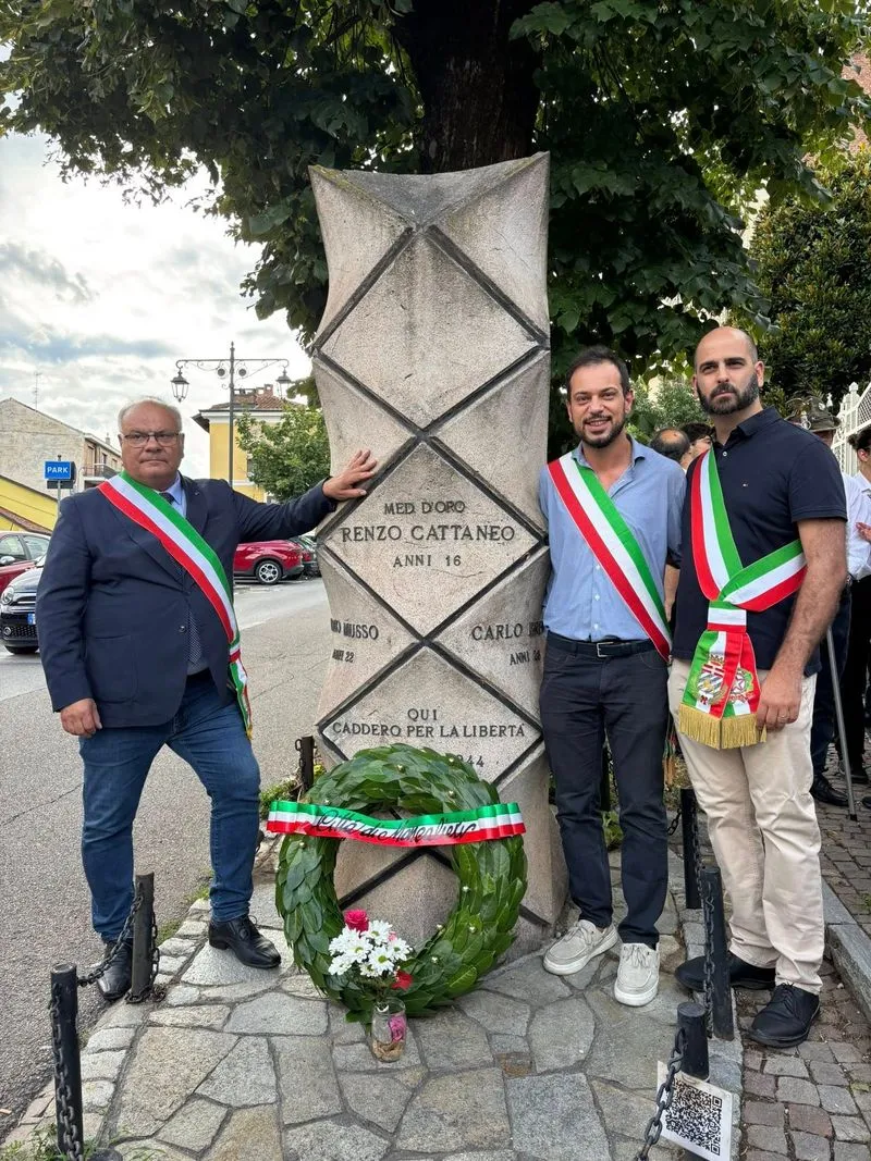 MONCALIERI - La città commemora i partigiani Brero, Cattaneo e Musso e le vittime della bomba del 1944 - FOTO