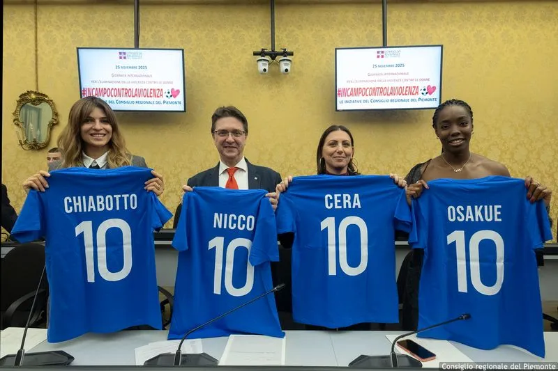 MONCALIERI - La campionessa Daisy Osakue scende in campo con il Consiglio regionale contro la violenza sulle donne - FOTO