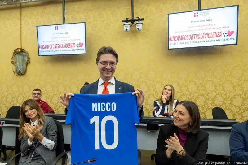 MONCALIERI - La campionessa Daisy Osakue scende in campo con il Consiglio regionale contro la violenza sulle donne - FOTO