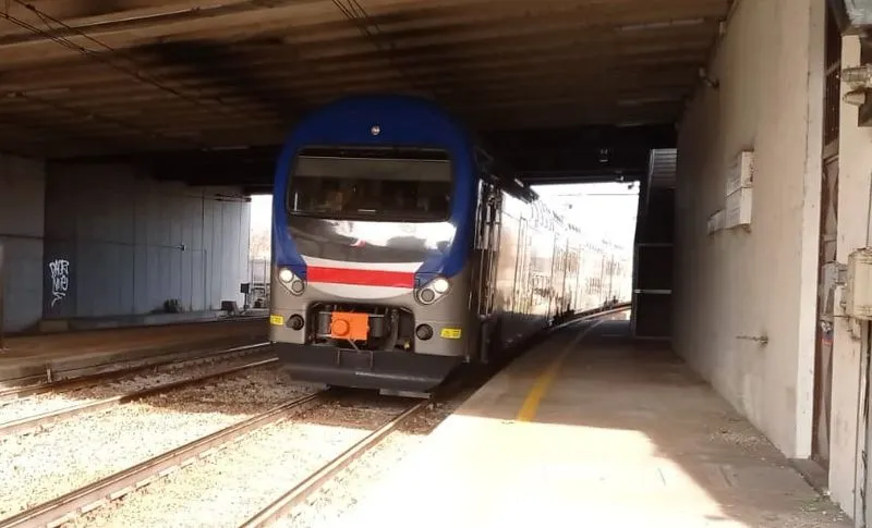 MONCALIERI - Disservizi e ritardi cronici sulla linea ferroviaria Sfm2
