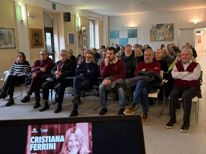 MONCALIERI - Presentato in biblioteca il libro su Giorgio Ferrini, storico capitano del Torino calcio - FOTO