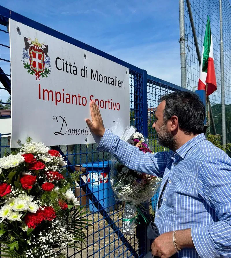 MONCALIERI - Studenti, tifosi, amministratori e familiari insieme per ricordare Domenico e le altre vittime dell'Heysel - FOTO