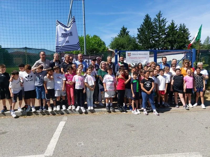 MONCALIERI - Studenti, tifosi, amministratori e familiari insieme per ricordare Domenico e le altre vittime dell'Heysel - FOTO