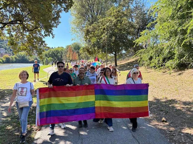 MONCALIERI - In tanti alla «Local march for Gaza» per chiedere lo stop a tutte le guerre - FOTO