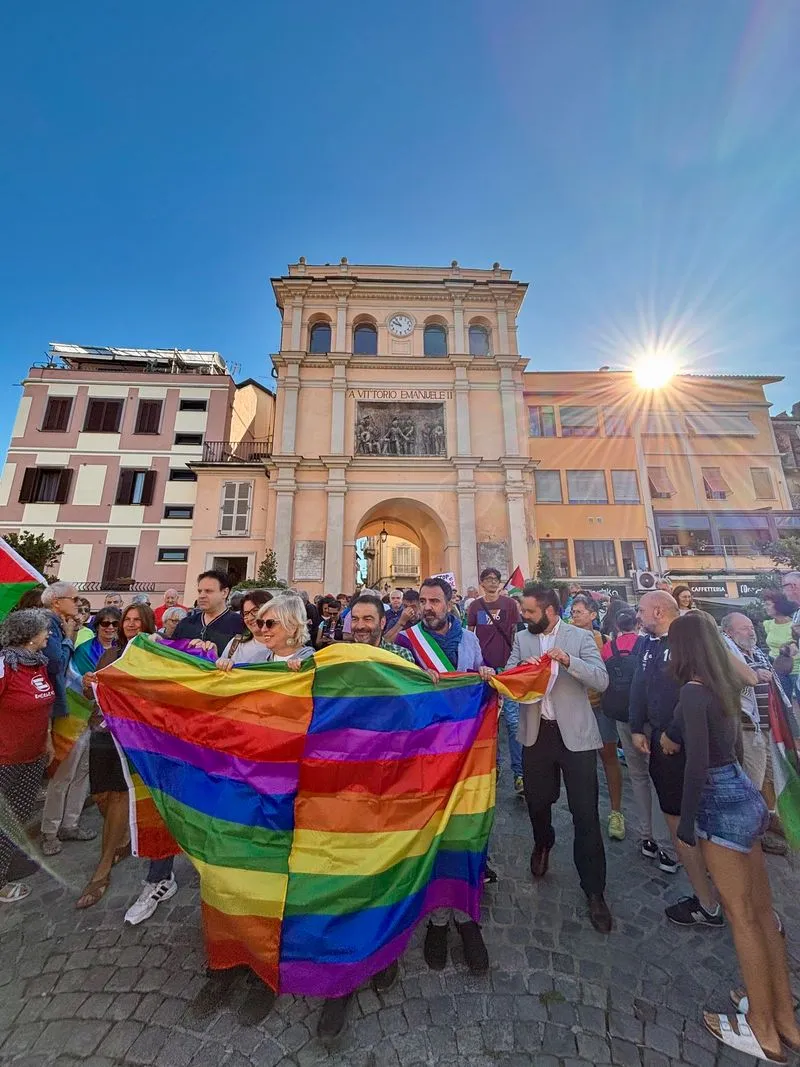 MONCALIERI - In tanti alla «Local march for Gaza» per chiedere lo stop a tutte le guerre - FOTO
