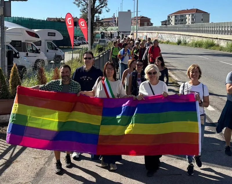MONCALIERI - In tanti alla «Local march for Gaza» per chiedere lo stop a tutte le guerre - FOTO