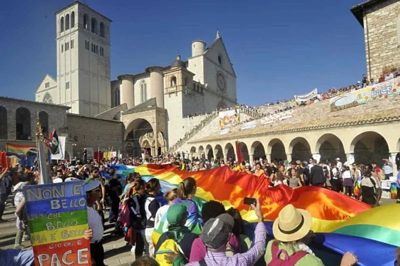 MONCALIERI - Alla Marcia per la Pace Perugia-Assisi 2025