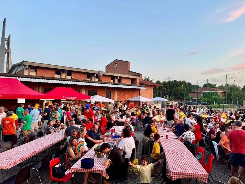 MONCALIERI - Finale con il botto per il Palio delle Borgate: trionfa la contrada gialla - FOTO