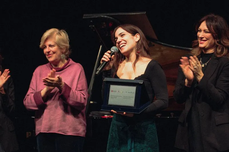 MONCALIERI - Premio Gianmaria Testa: Chiarè vince la sesta edizione. A Martina Primavera il premio per la migliore esibizione live