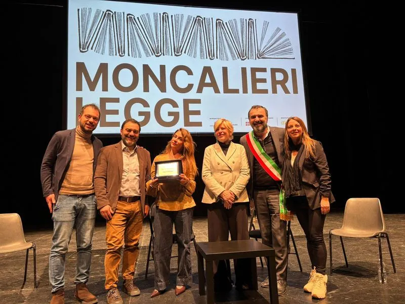 MONCALIERI - La scrittrice Viola Ardone vince il Premio letterario della città