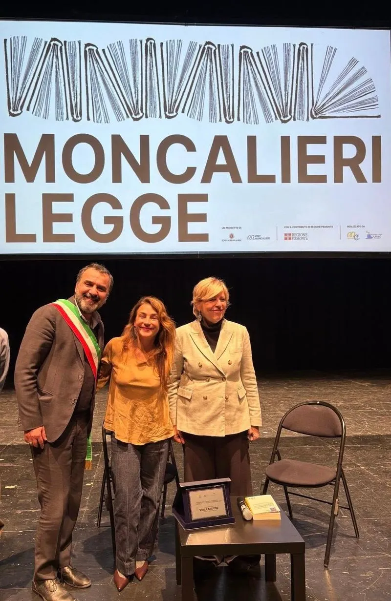 MONCALIERI - La scrittrice Viola Ardone vince il Premio letterario della città