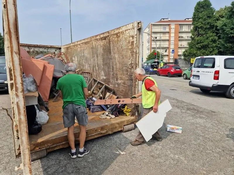 MONCALIERI - Un successo la prima giornata di «Ingombranti in Piazza»