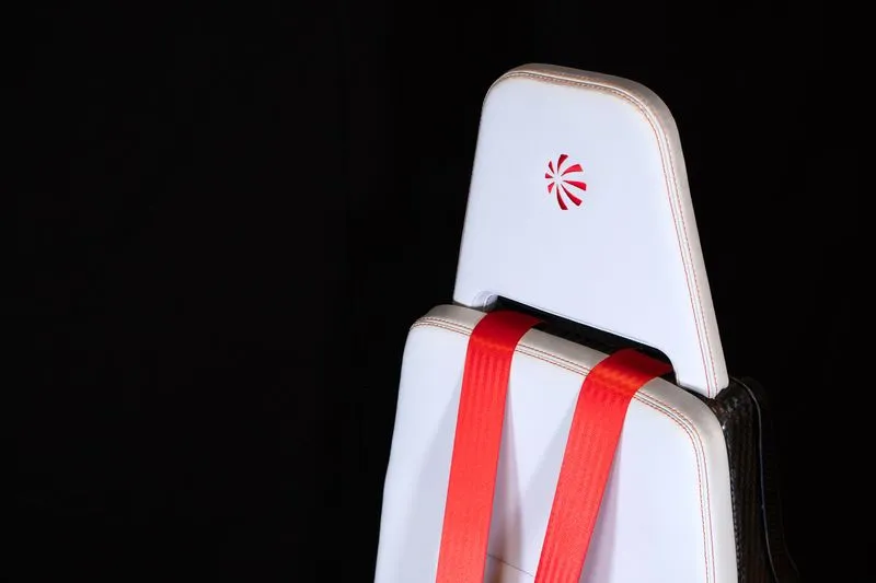 MONCALIERI - Sabelt e Leonardo al lavoro insieme per il sedile hi-tech degli elicotteri - FOTO