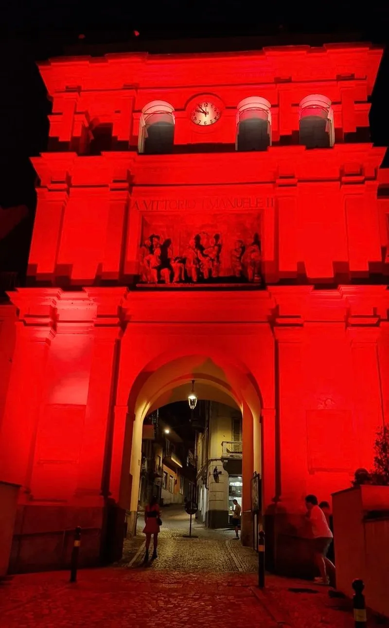 MONCALIERI - Giornata contro la violenza sulla donne: inaugurato lo Scaffale alla pari - FOTO