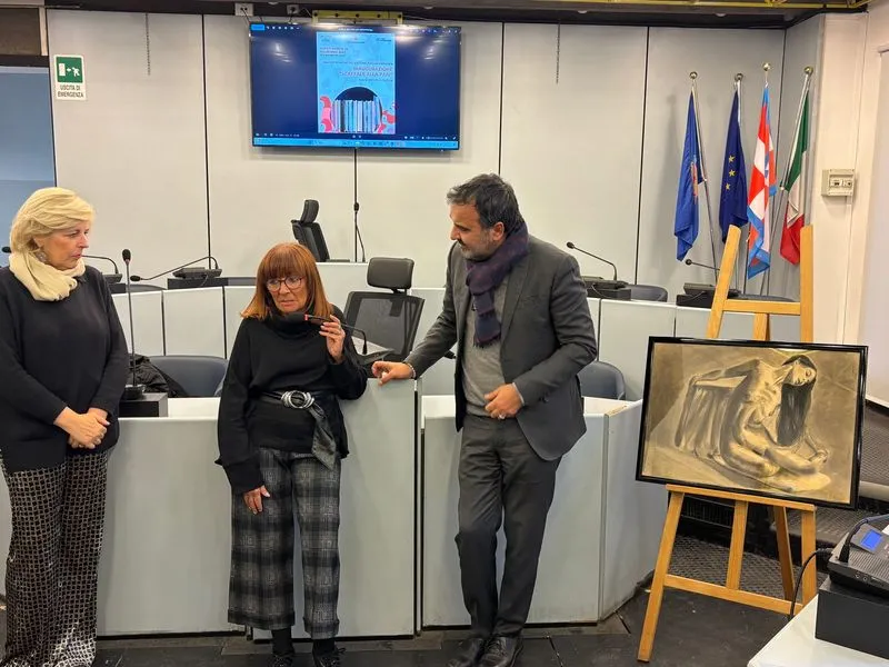 MONCALIERI - Giornata contro la violenza sulla donne: inaugurato lo Scaffale alla pari - FOTO