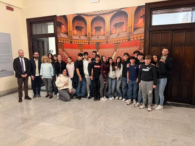 MONCALIERI - Gli studenti dell'Istituto comprensivo Nasi in visita alla Camera