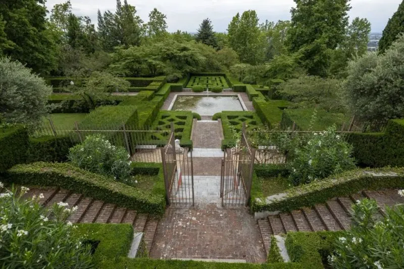 MONCALIERI - Per il New York Times il giardino della Villa Silvio Pellico è tra i 25 più belli al mondo