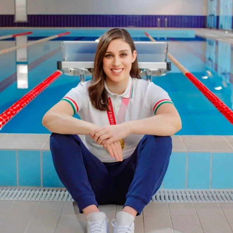 MONCALIERI - La campionessa del nuoto Carlotta Gilli incontra gli studenti delle elementari - FOTO