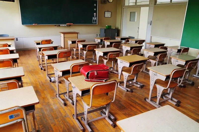 CANAVESE - Salve le scuole elementari di Montalenghe e Orio