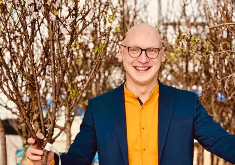 NICHELINO - Progetto «Il frutto non cade lontano dall'albero»: 100 piante da adottare per le famiglie locali