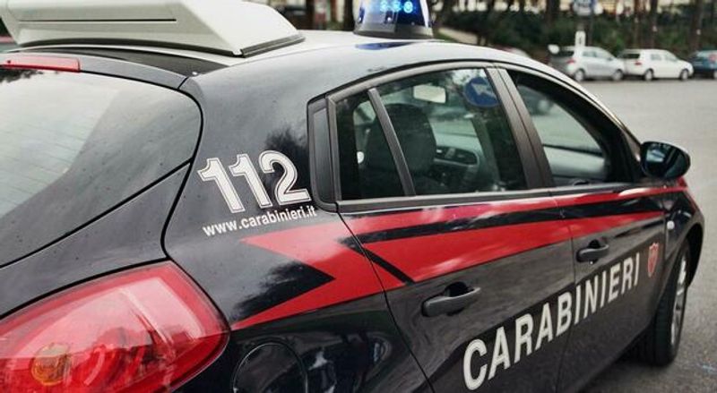 NICHELINO - Tenta di rubare in un'edicola, arrestato e poi scarcerato: «Non ho soldi e avevo fame, mi dispiace»
