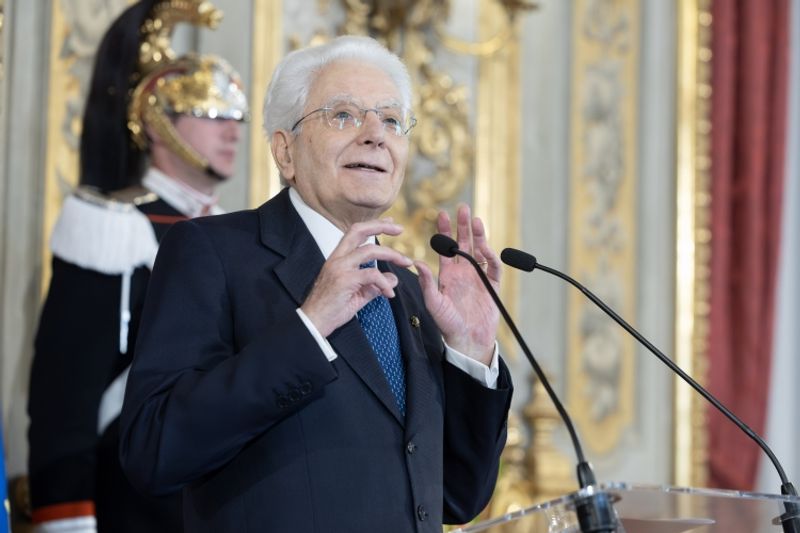 NICHELINO - Il presidente Mattarella ha conferito l'attestato di «Alfiere della Repubblica» a Mariasole Di Biase - FOTO e VIDEO