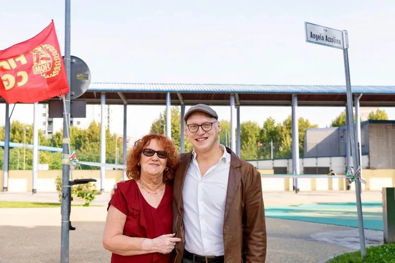 NICHELINO - Una via dedicata all'ex operaio e parlamentare Angelo Azzolina - FOTO