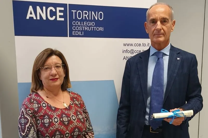 NICHELINO - Un premio agli studenti dell'Erasmo Da Rotterdam