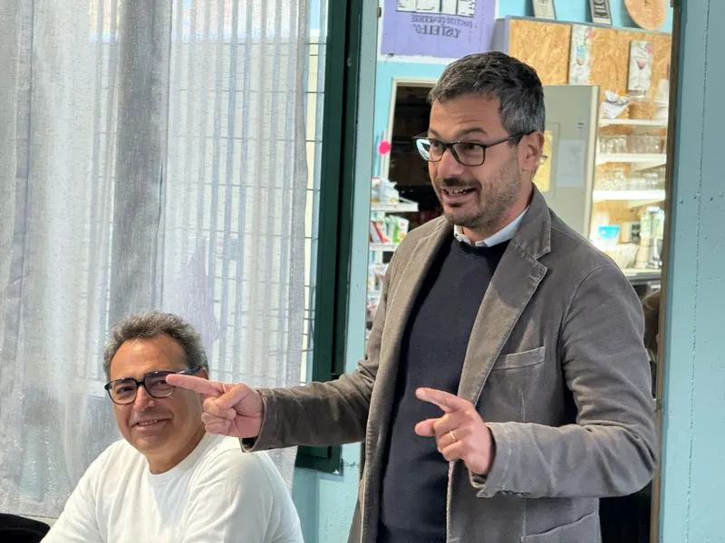 NICHELINO - Taglio del nastro per il «Riders Point» della Fesla Cisl in piazzetta Aldo Moro