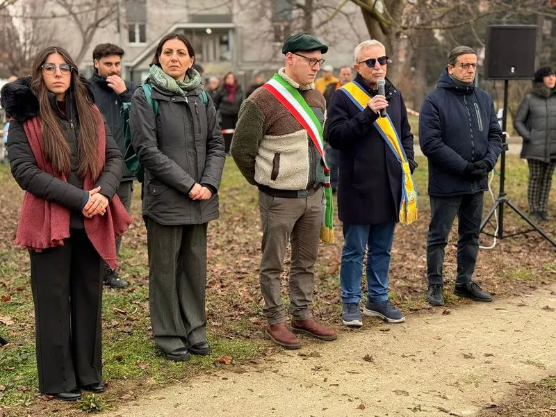 NICHELINO - Dieci nuovi alberi piantati al «Giardino dei Giusti» - FOTO