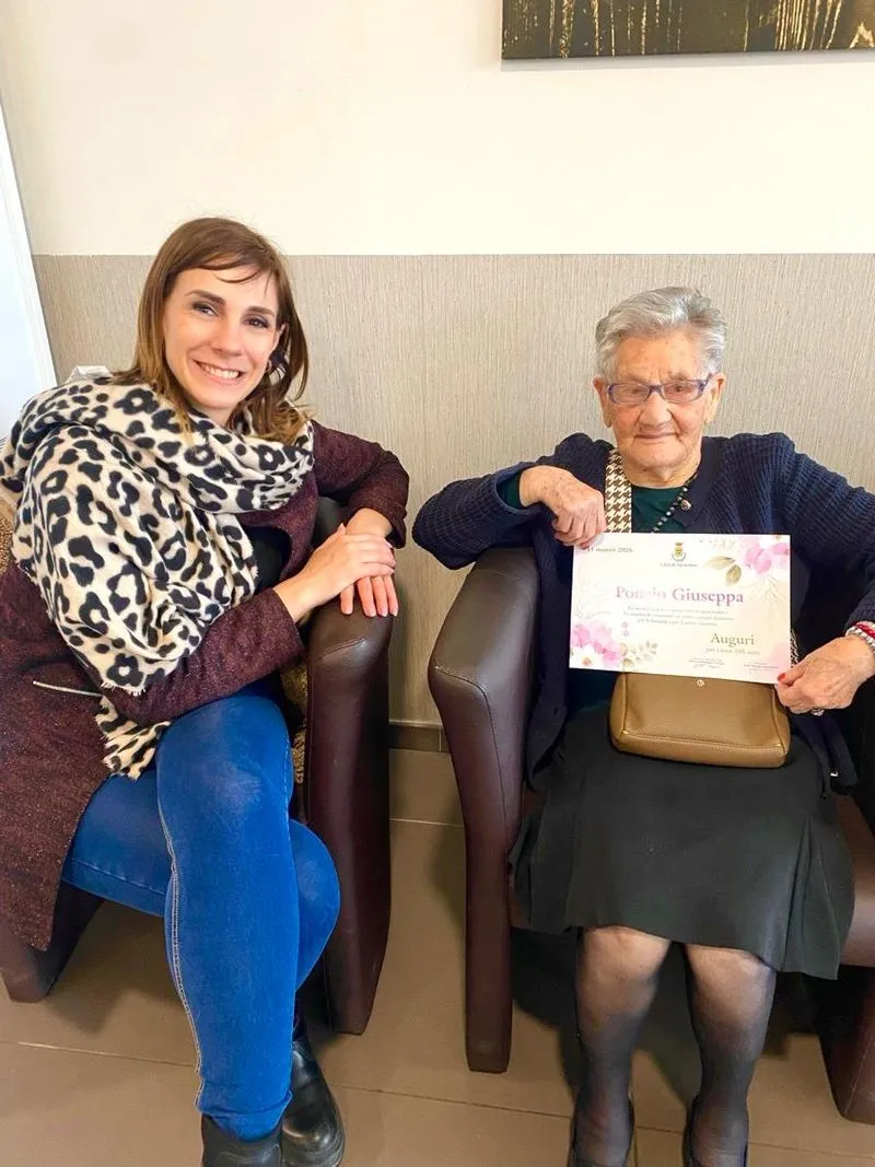 NICHELINO - In festa per i 105 anni di Giuseppa: l'omaggio del sindaco Tolardo e dell'assessora Ruggiero - FOTO
