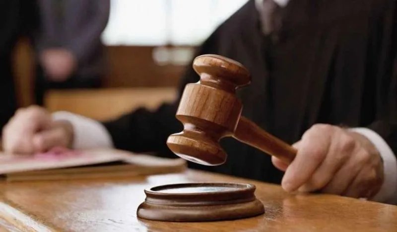 NICHELINO - Picchia l'ex moglie che lo ha lasciato: condannato per lesioni ma assolto per maltrattamenti