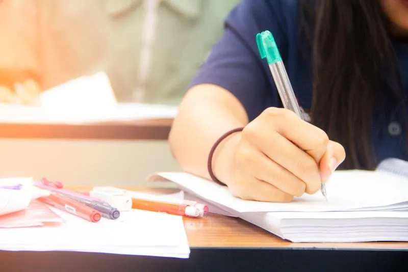 NICHELINO - I ragazzi del Ferrante Aporti diventano tutor per bambini e bambine che faticano a scuola