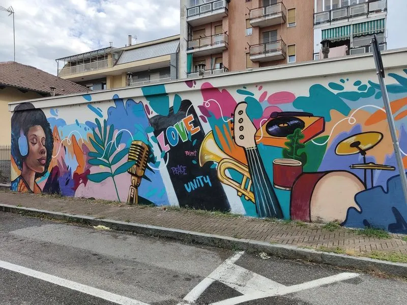 NICHELINO - Un nuovo murales abbellisce via San Matteo - FOTO