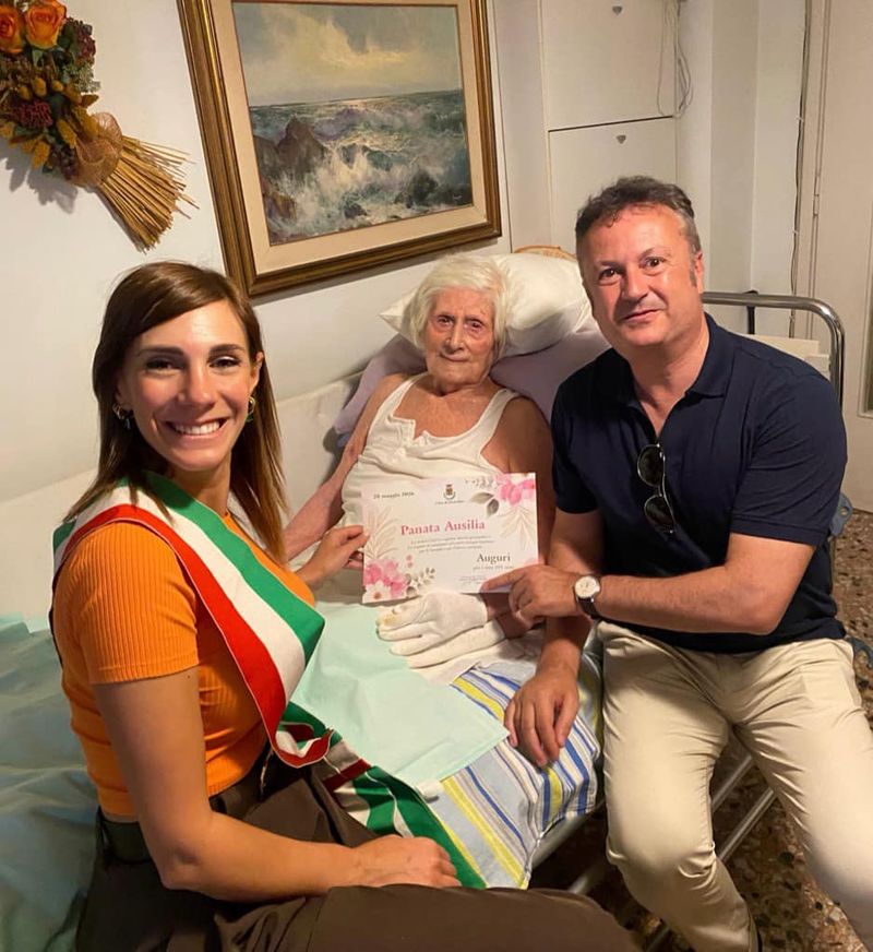 NICHELINO - Un super festa per i 101 anni di nonna Ausilia