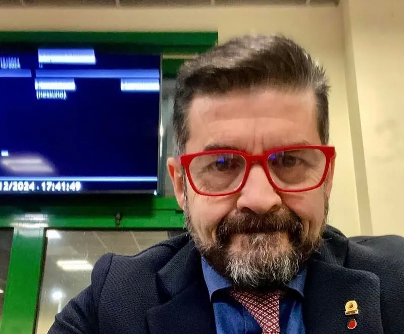 NICHELINO - Il figlio campione di karate accusato di maltrattamenti, si dimette il consigliere comunale Arlotti