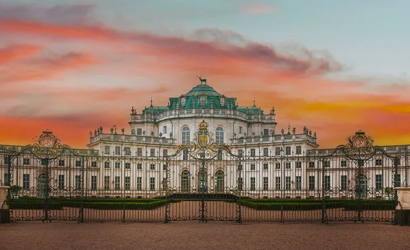 NICHELINO - Club Silencio alla palazzina di caccia: una notte a Stupinigi + piano concert