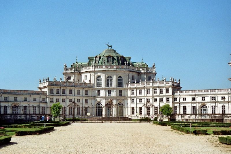 STUPINIGI - Alla Palazzina di Caccia i giorni di Margherita, con l'esposizione dello Strascico Reale