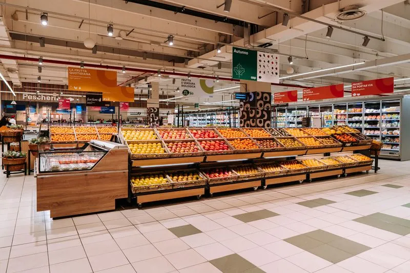 NICHELINO - Riapre il supermercato Coop: nuovo look e più servizi per una ristrutturazione da 1,4 milioni di euro - FOTO