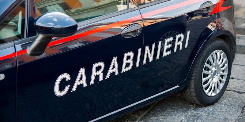 NICHELINO - Fanno la spesa al supermercato e tentano di scappare senza pagare: arrestati