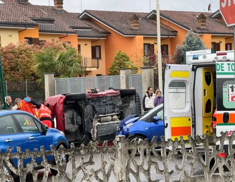 NOLE - Incidente stradale in via Grazioli: «E' l'ennesimo schianto, qui nessuno rispetta i limiti»