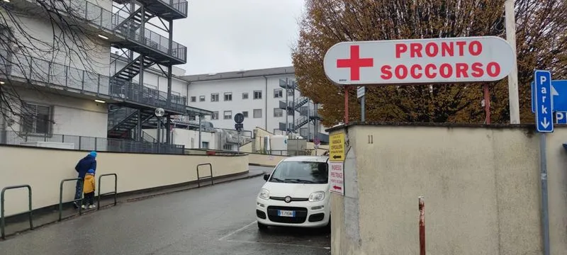 NOLE - Non ce l'ha fatta l'uomo caduto dal balcone: è morto all'ospedale di Ciriè poche ore dopo il ricovero