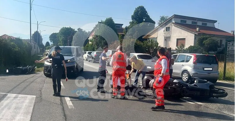 NOLE - Schianto sulla provinciale tra due maxi scooter: due persone ferite portate in ospedale - FOTO