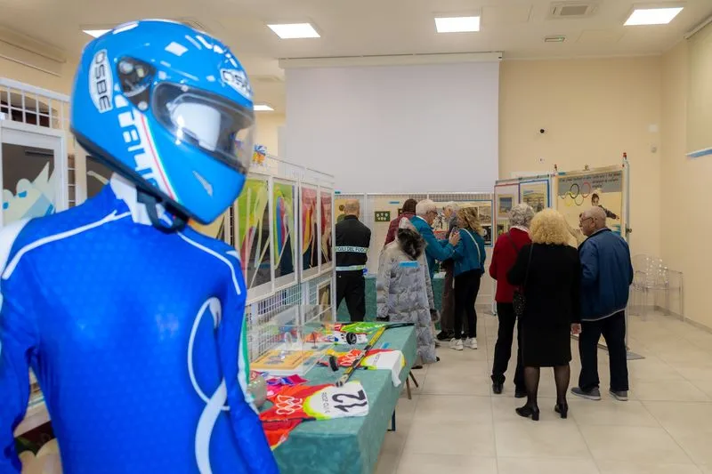 ORBASSANO - Inaugurata la mostra sui 70 anni di Olimpiadi invernali - FOTO