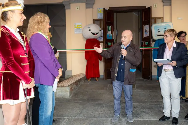ORBASSANO - Inaugurata la mostra sui 70 anni di Olimpiadi invernali - FOTO