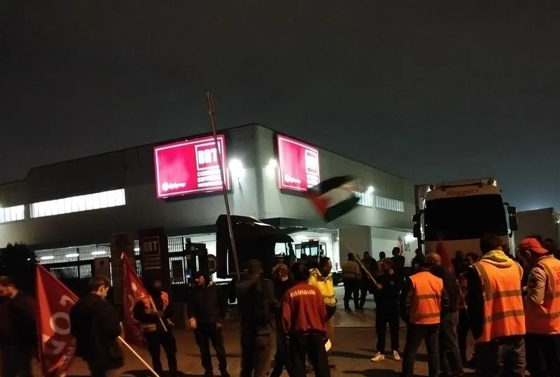 ORBASSANO - Lavoratori della filiera Brt e Cobas in sciopero al sito Interporto - FOTO