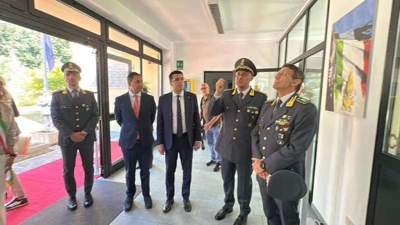 ORBASSANO - Inaugurata la ristrutturata caserma della Guardia di finanza - FOTO